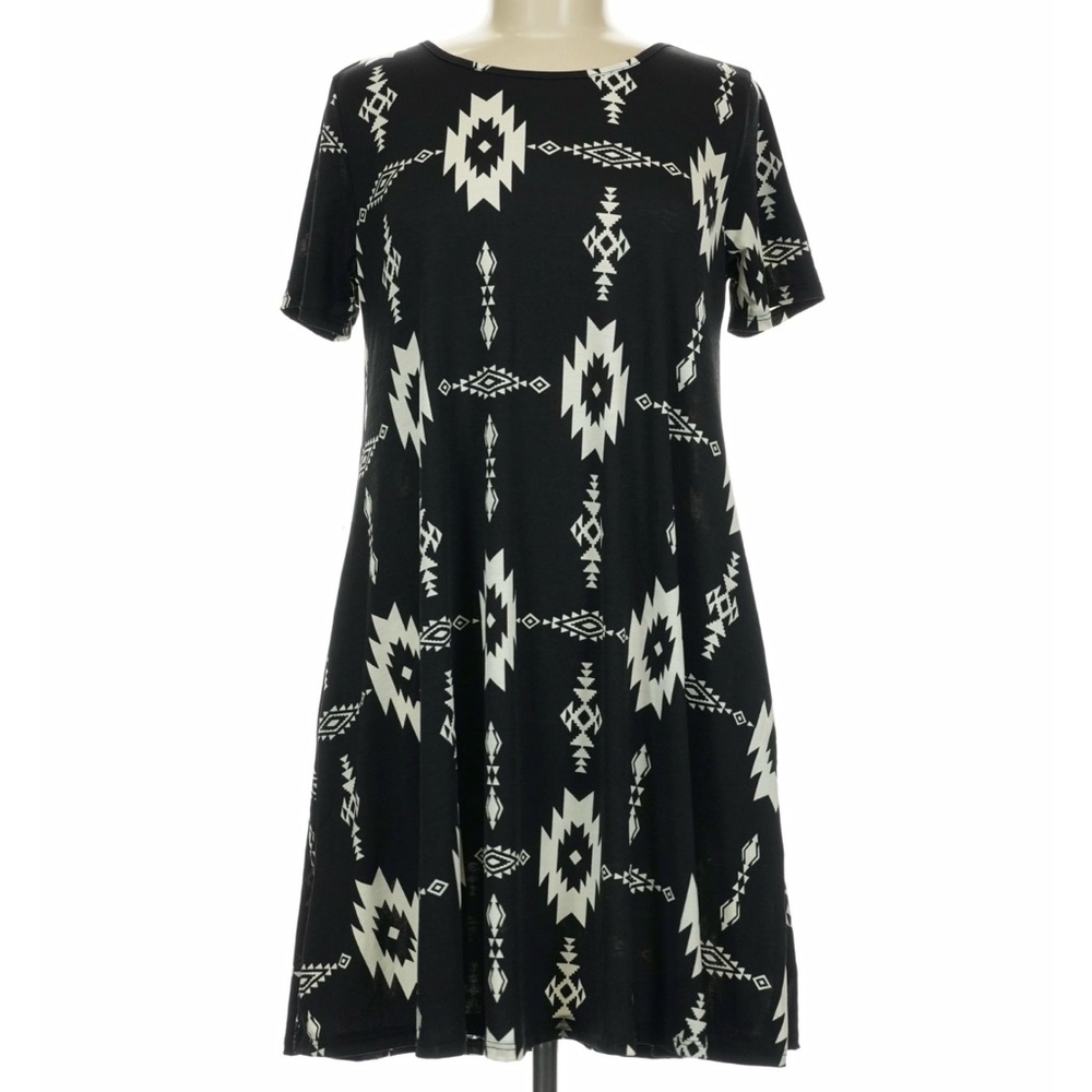 Black and White Geometric Pattern Dress